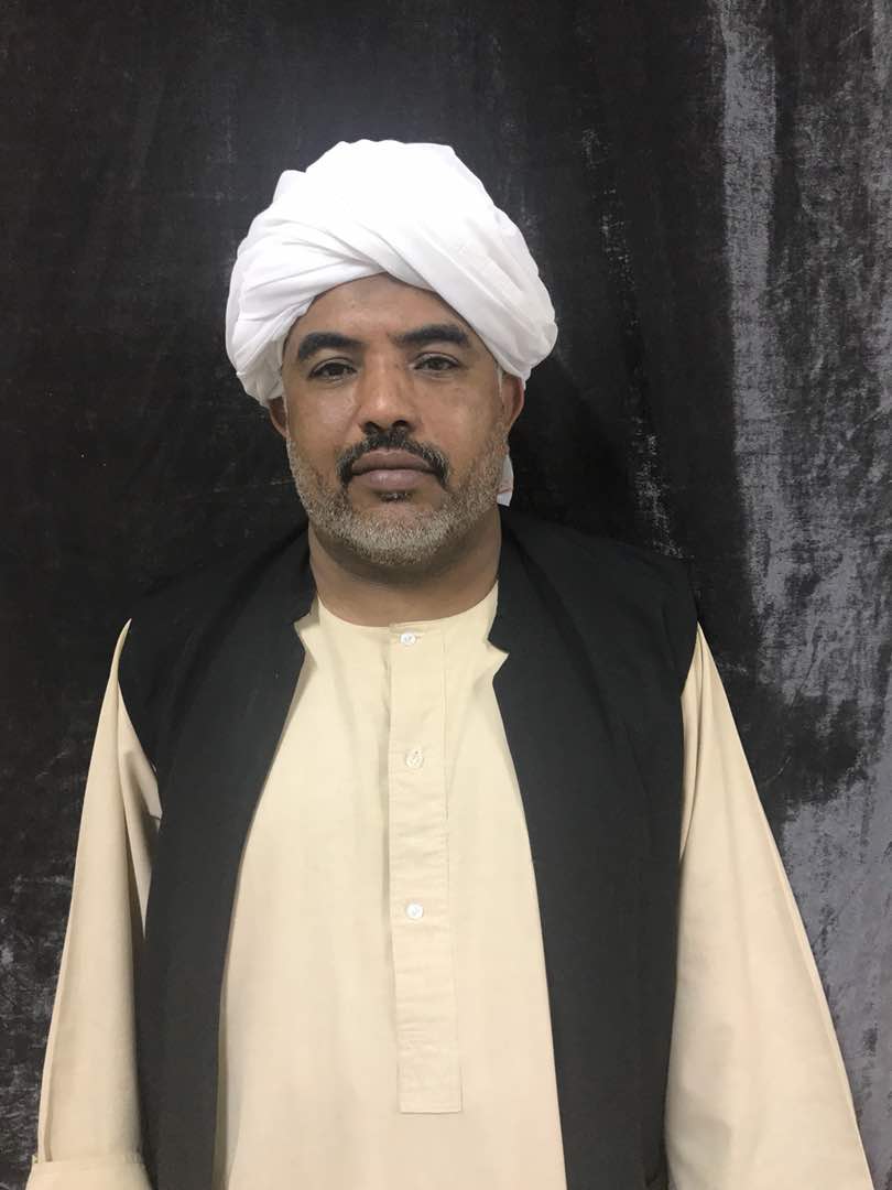 Photo of the faculty member