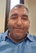 Photo of the faculty member