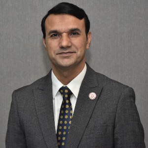 Photo of the faculty member
